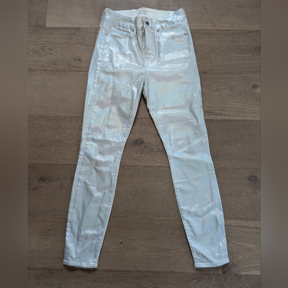 GOOD AMERICAN, GOOD LEGS METALLIC/HOLOGRAPHIC SILVER JEANS